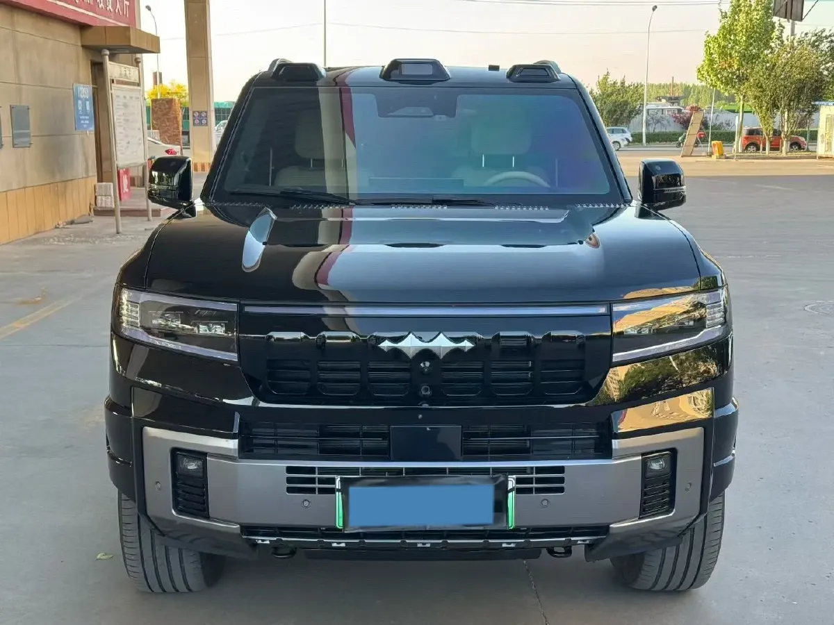 2025 FangChengBao Bao 8 2.0T 245HP L4 E-CVT PHEV,autocango,china used car exporter,china ev exporter,chinese used car exporter,chinese used ev exporter