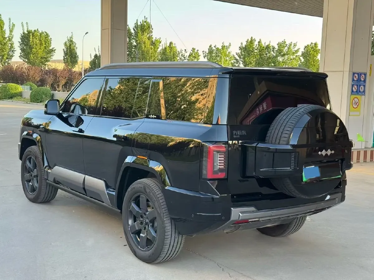 2025 FangChengBao Bao 8 2.0T 245HP L4 E-CVT PHEV,autocango,china used car exporter,china ev exporter,chinese used car exporter,chinese used ev exporter