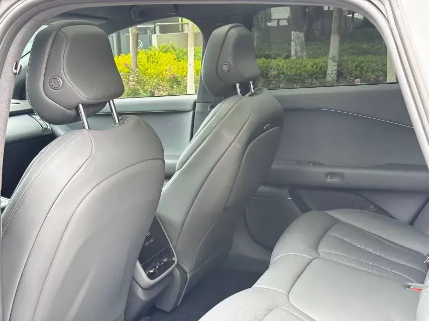2024 Xpeng P7+ BEV 76.3KWH,autocango,china used car exporter,china ev exporter,chinese used car exporter,chinese used ev exporter