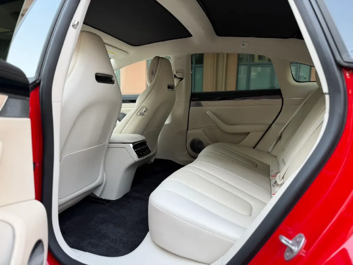 2025 Luxeed S7 BEV 100KWH,autocango,china used car exporter,china ev exporter,chinese used car exporter,chinese used ev exporter
