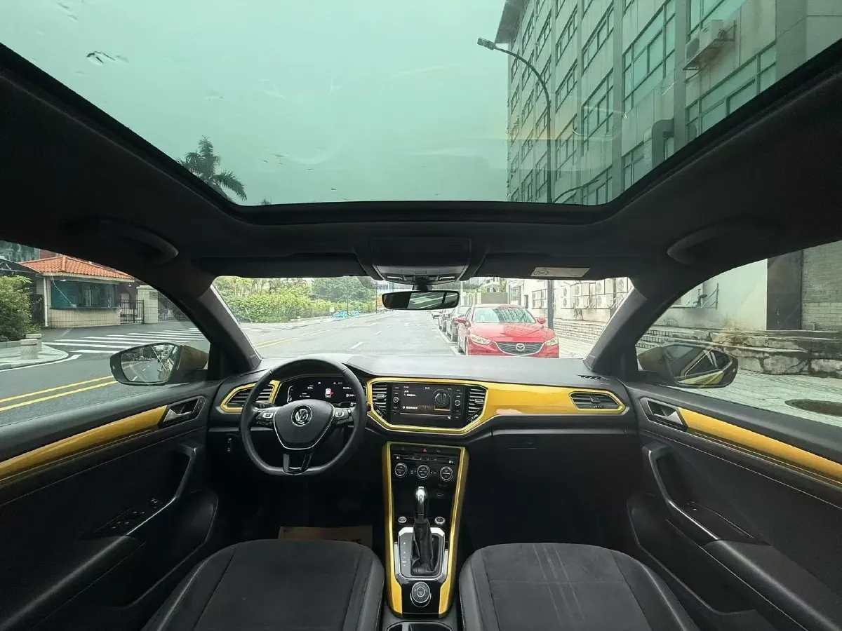 2018 Volkswagen Touran 1.4T 150HP L4 7DCT,autocango,china used car exporter,china ev exporter,chinese used car exporter,chinese used ev exporter