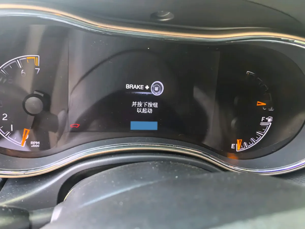 2016 Jeep Grand Cherokee 3.0L 234HP V6 8AT,autocango,china used car exporter,china ev exporter,chinese used car exporter,chinese used ev exporter