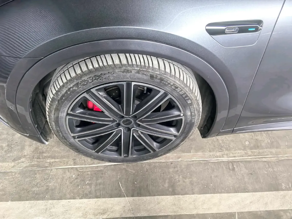 2025 Luxeed R7 REEV 156HP REEV,autocango,china used car exporter,china ev exporter,chinese used car exporter,chinese used ev exporter