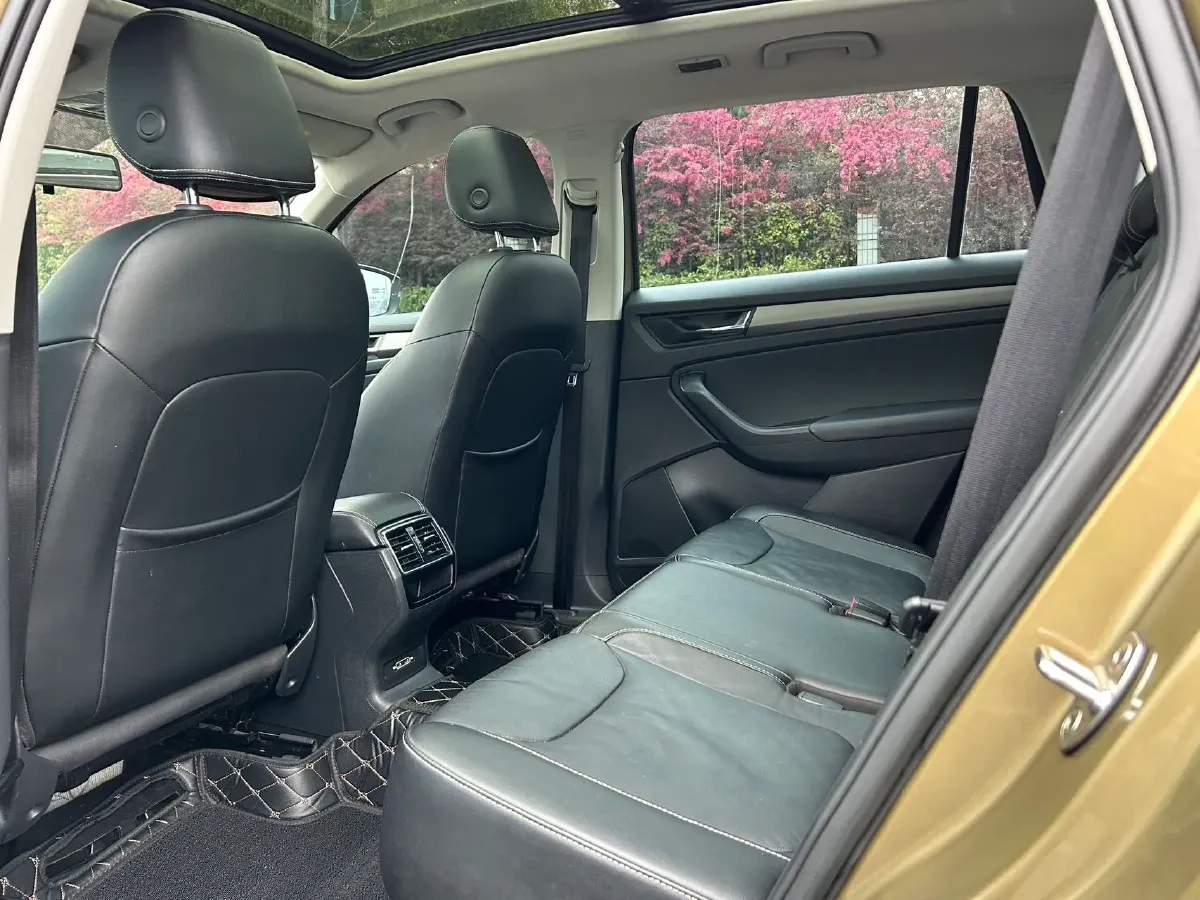 2017 Skoda Kodiak 1.8T 180HP L4 7DCT,autocango,china used car exporter,china ev exporter,chinese used car exporter,chinese used ev exporter