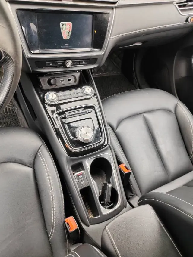 2018 Roewe Ei5 BEV 35KWH,autocango,china used car exporter,china ev exporter,chinese used car exporter,chinese used ev exporter