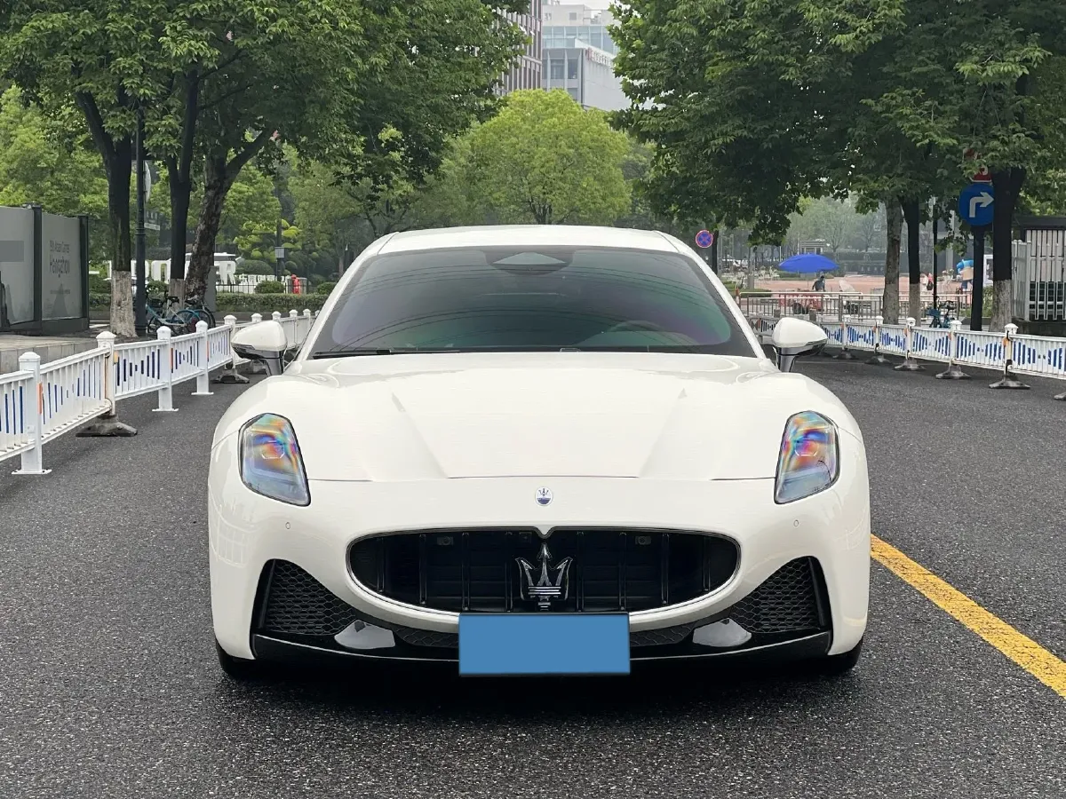 2023 Maserati GranTurismo 3.0T 490HP V6 8AT,autocango,china used car exporter,china ev exporter,chinese used car exporter,chinese used ev exporter