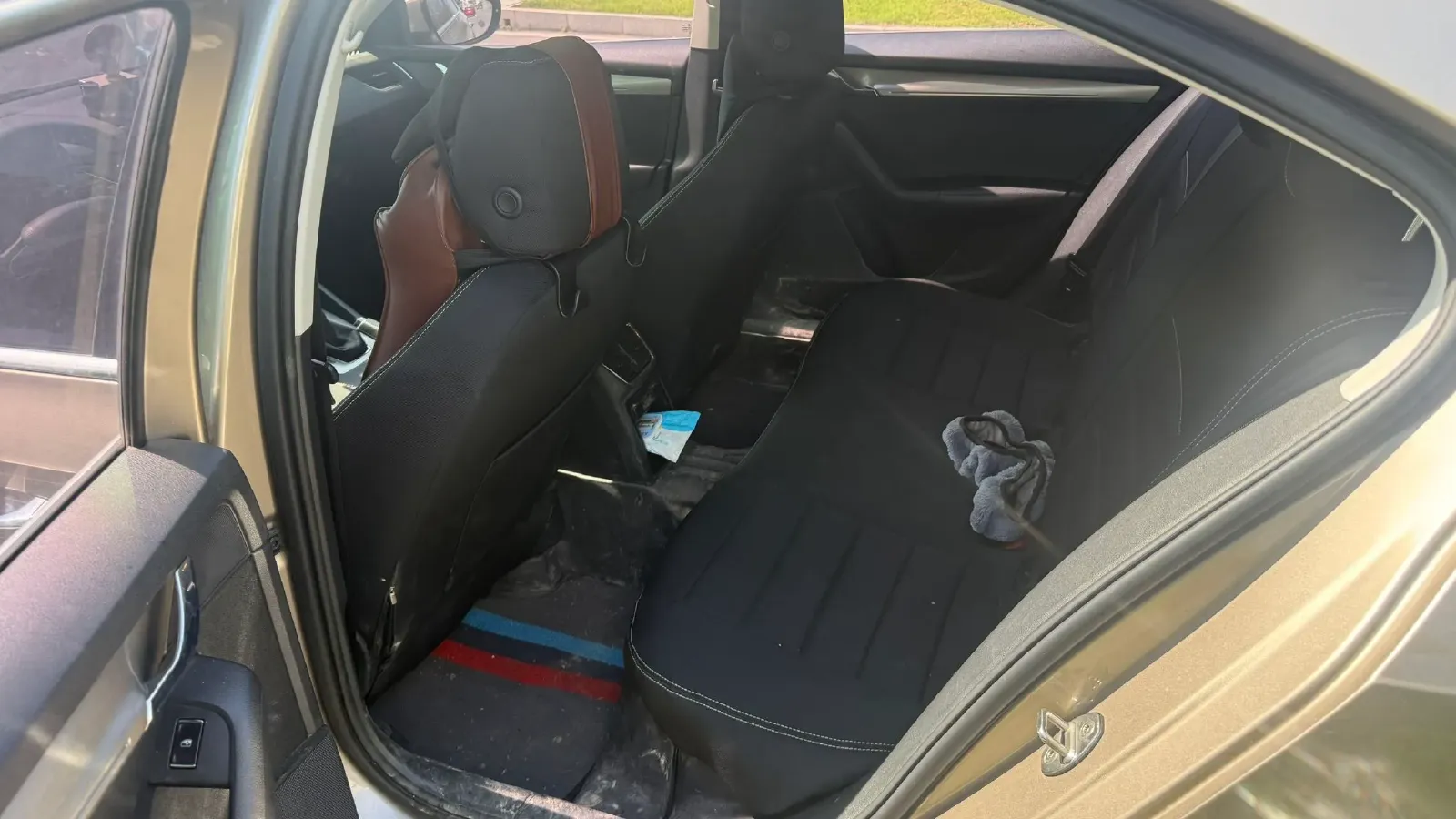 2019 Skoda Octavia 1.5L 116HP L4 6AT,autocango,china used car exporter,china ev exporter,chinese used car exporter,chinese used ev exporter