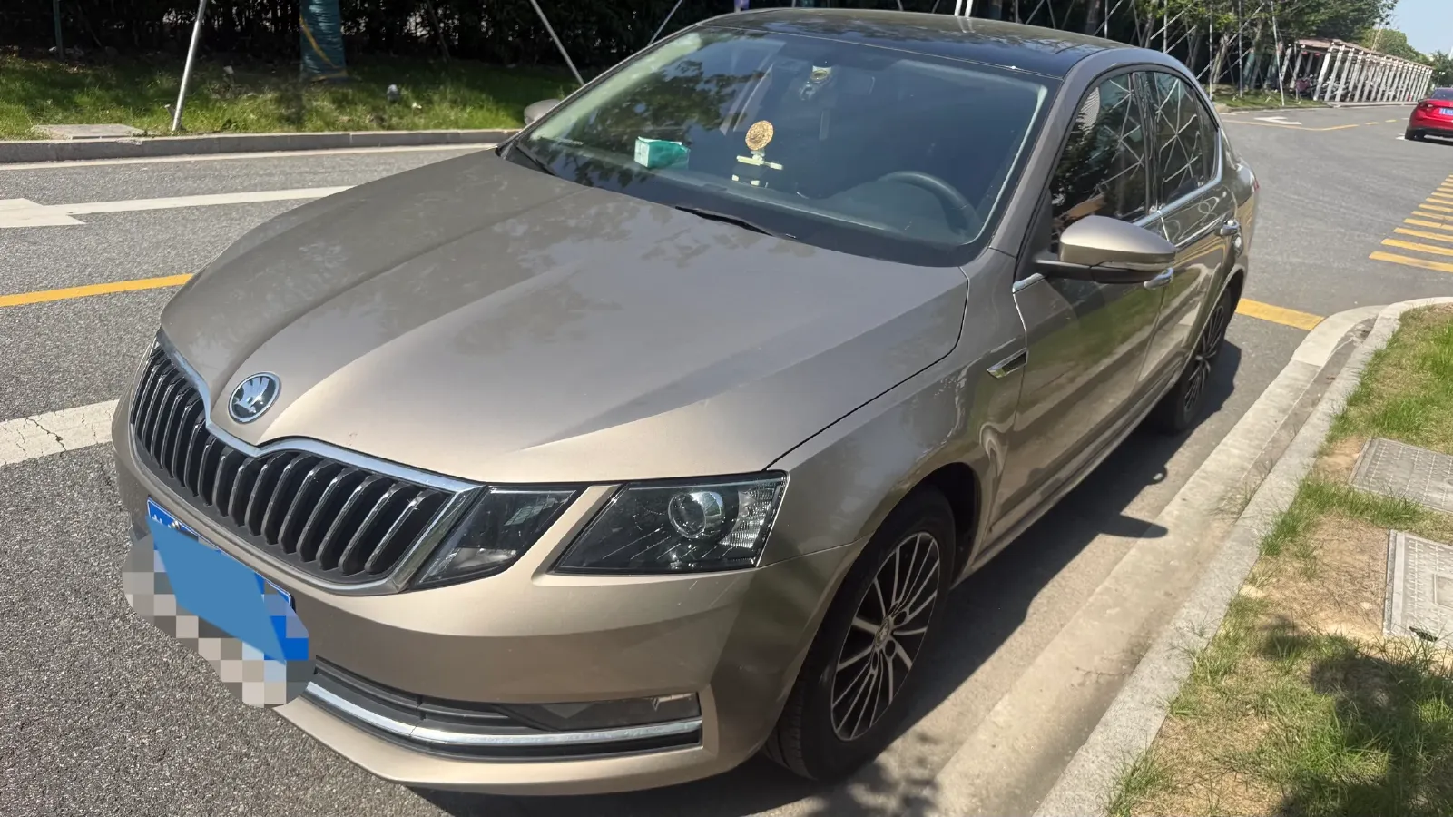 2019 Skoda Octavia 1.5L 116HP L4 6AT,autocango,china used car exporter,china ev exporter,chinese used car exporter,chinese used ev exporter