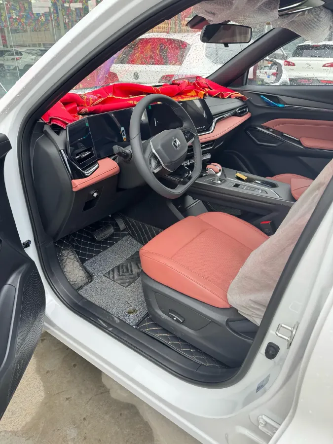 2026 ChangAn X5 PLUS 1.5T 192HP L4 7DCT,autocango,china used car exporter,china ev exporter,chinese used car exporter,chinese used ev exporter