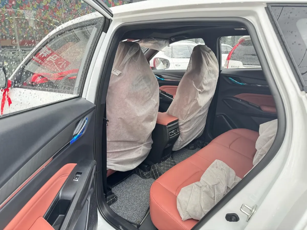 2026 ChangAn X5 PLUS 1.5T 192HP L4 7DCT,autocango,china used car exporter,china ev exporter,chinese used car exporter,chinese used ev exporter