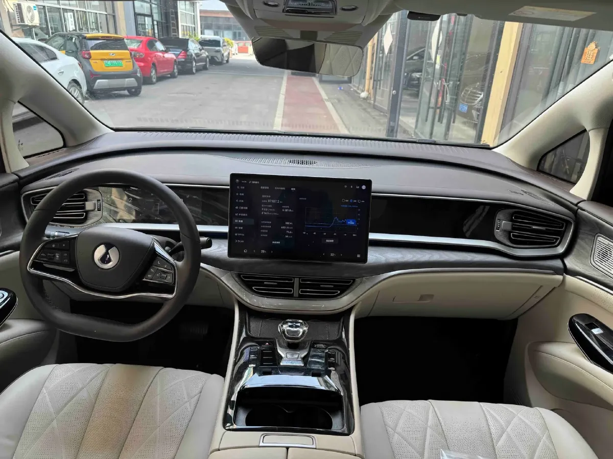 2024 Denza D9 1.5T 139HP L4 E-CVT PHEV 40KWH,autocango,china used car exporter,china ev exporter,chinese used car exporter,chinese used ev exporter