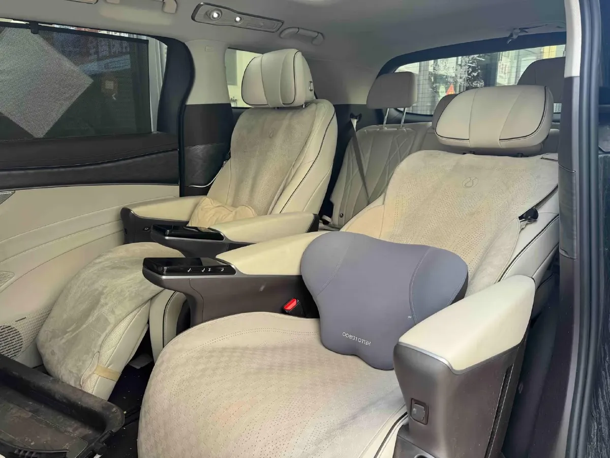 2024 Denza D9 1.5T 139HP L4 E-CVT PHEV 40KWH,autocango,china used car exporter,china ev exporter,chinese used car exporter,chinese used ev exporter