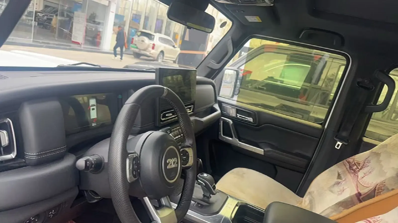 2024 212 212 T01 2.0T 252HP L4 8AT,autocango,china used car exporter,china ev exporter,chinese used car exporter,chinese used ev exporter