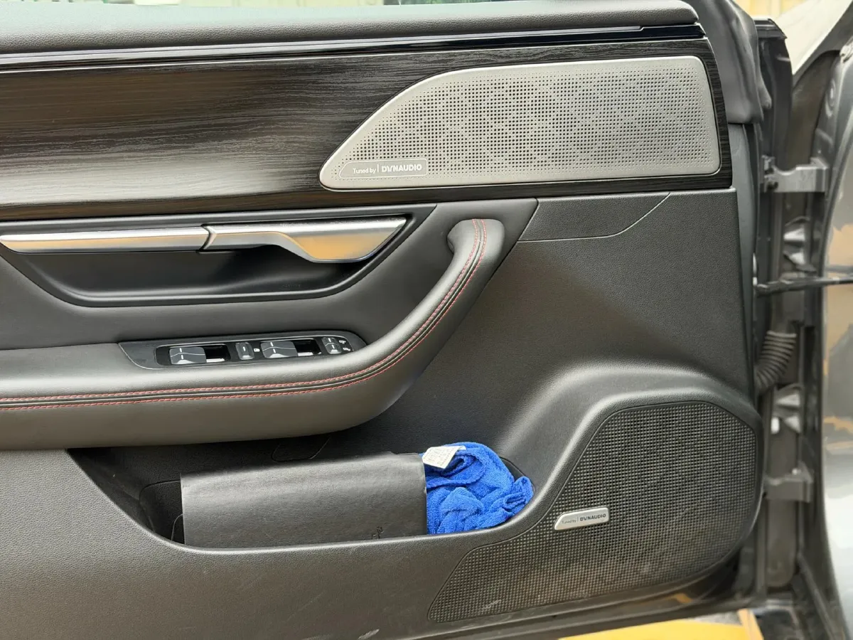 2020 DS 7 1.6T 215HP L4 8AT,autocango,china used car exporter,china ev exporter,chinese used car exporter,chinese used ev exporter