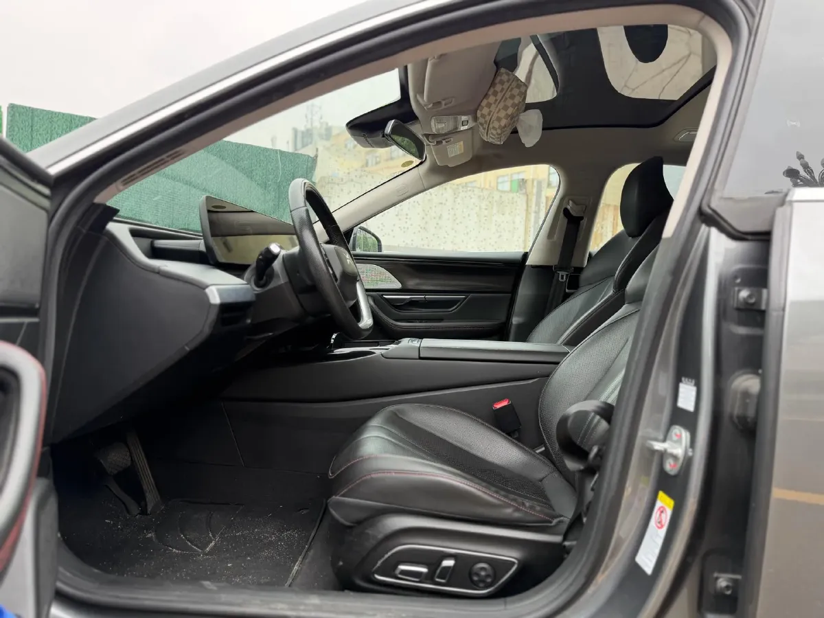 2020 DS 7 1.6T 215HP L4 8AT,autocango,china used car exporter,china ev exporter,chinese used car exporter,chinese used ev exporter