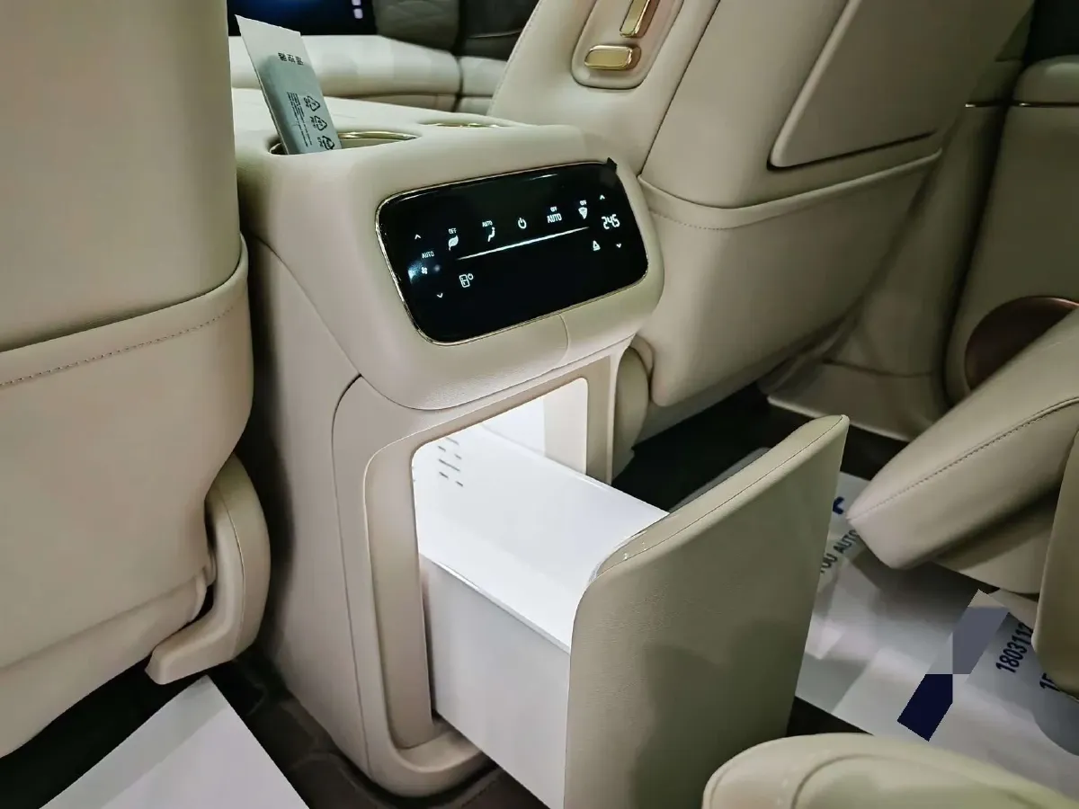 2026 IM LS9 REEV 155HP REEV,autocango,china used car exporter,china ev exporter,chinese used car exporter,chinese used ev exporter