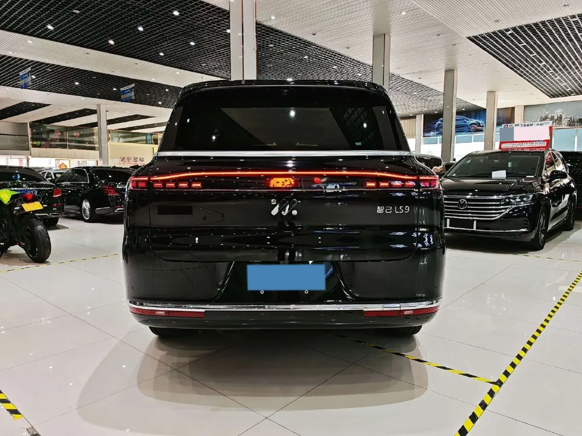 2026 IM LS9 REEV 155HP REEV,autocango,china used car exporter,china ev exporter,chinese used car exporter,chinese used ev exporter