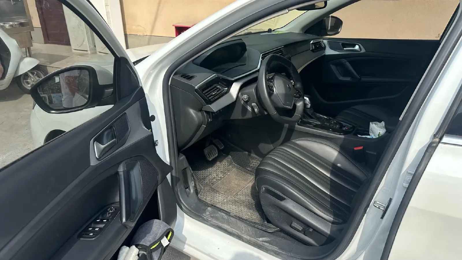2022 Peugeot 408 1.6T 170HP L4 6AT,autocango,china used car exporter,china ev exporter,chinese used car exporter,chinese used ev exporter