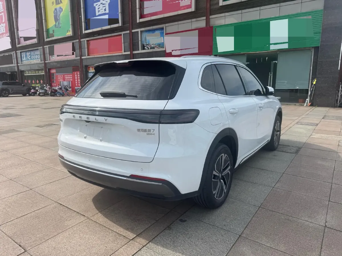 2025 LanDian E5 PLUS 1.5L 95HP L4 E-CVT PHEV 25KWH,autocango,china used car exporter,china ev exporter,chinese used car exporter,chinese used ev exporter