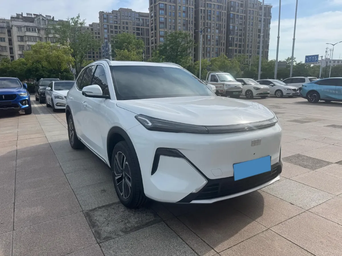 2025 LanDian E5 PLUS 1.5L 95HP L4 E-CVT PHEV 25KWH,autocango,china used car exporter,china ev exporter,chinese used car exporter,chinese used ev exporter