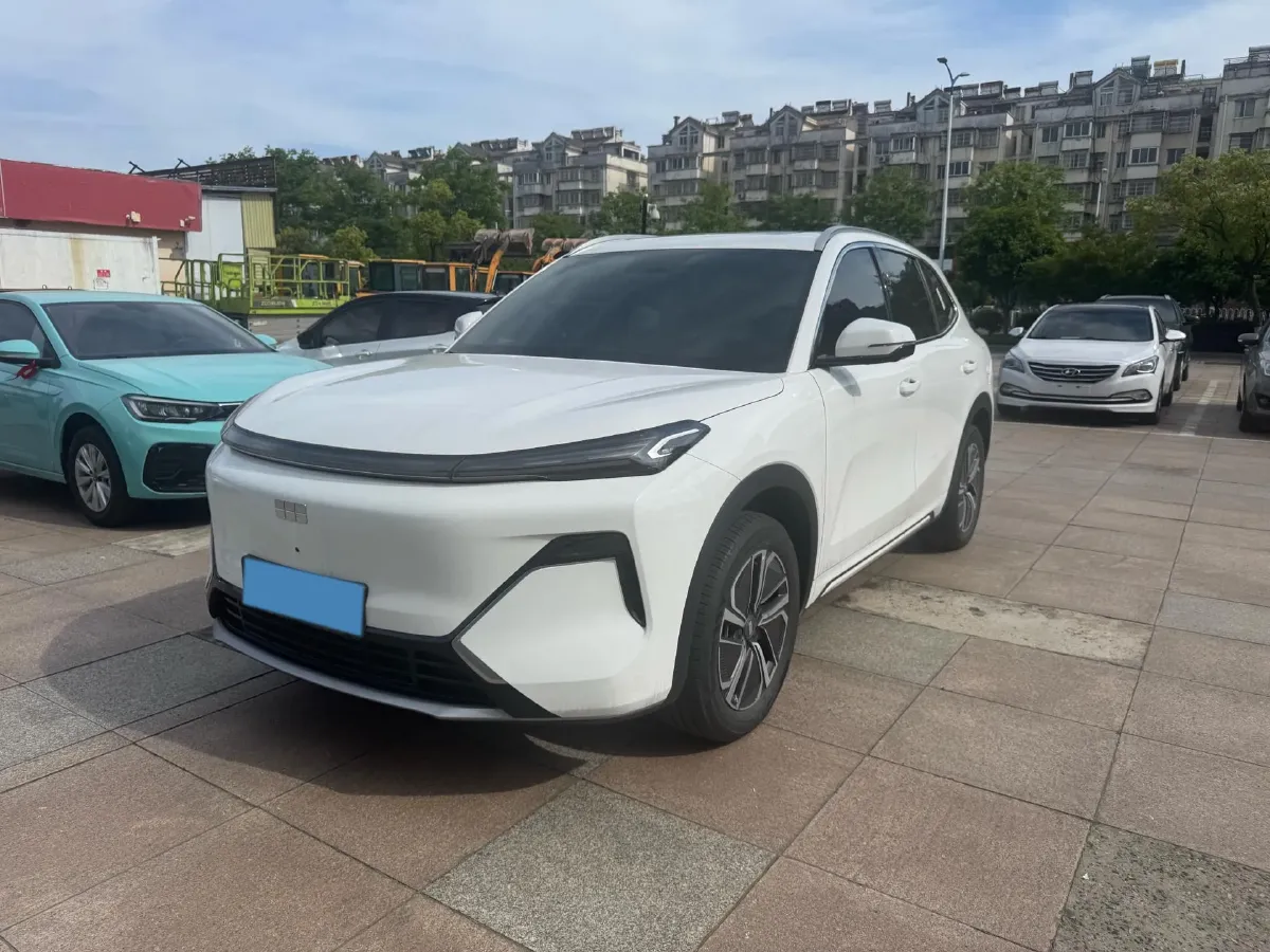 2025 LanDian E5 PLUS 1.5L 95HP L4 E-CVT PHEV 25KWH,autocango,china used car exporter,china ev exporter,chinese used car exporter,chinese used ev exporter