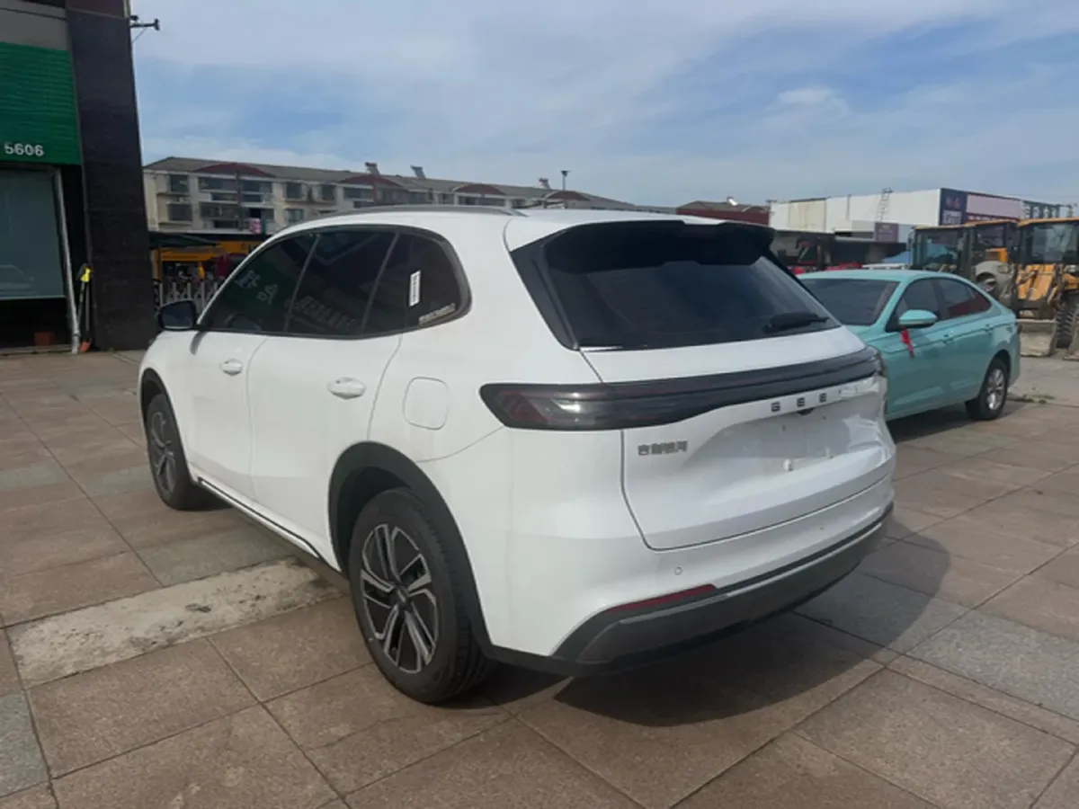 2025 LanDian E5 PLUS 1.5L 95HP L4 E-CVT PHEV 25KWH,autocango,china used car exporter,china ev exporter,chinese used car exporter,chinese used ev exporter