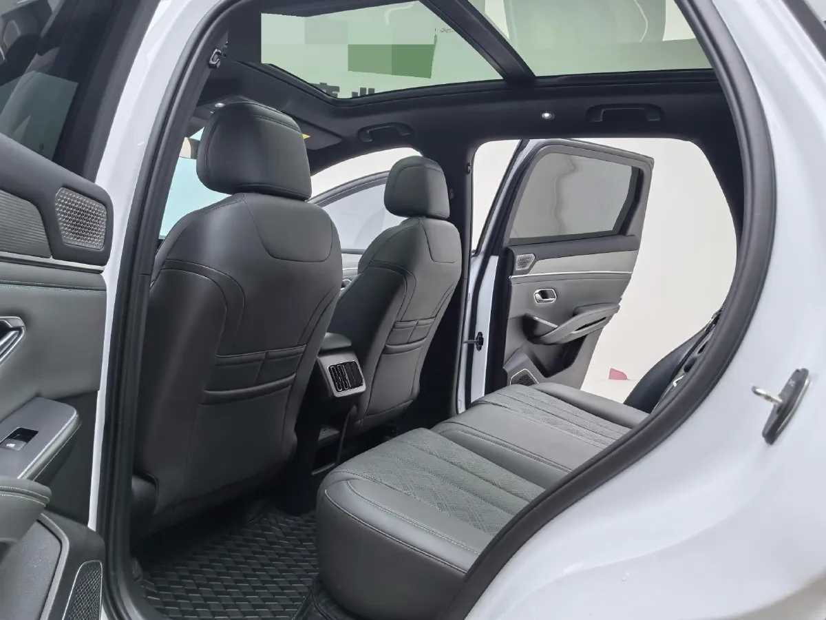 2025 BYD SongL DM-i 1.5L 101HP L4 E-CVT PHEV 18.3KWH,autocango,china used car exporter,china ev exporter,chinese used car exporter,chinese used ev exporter