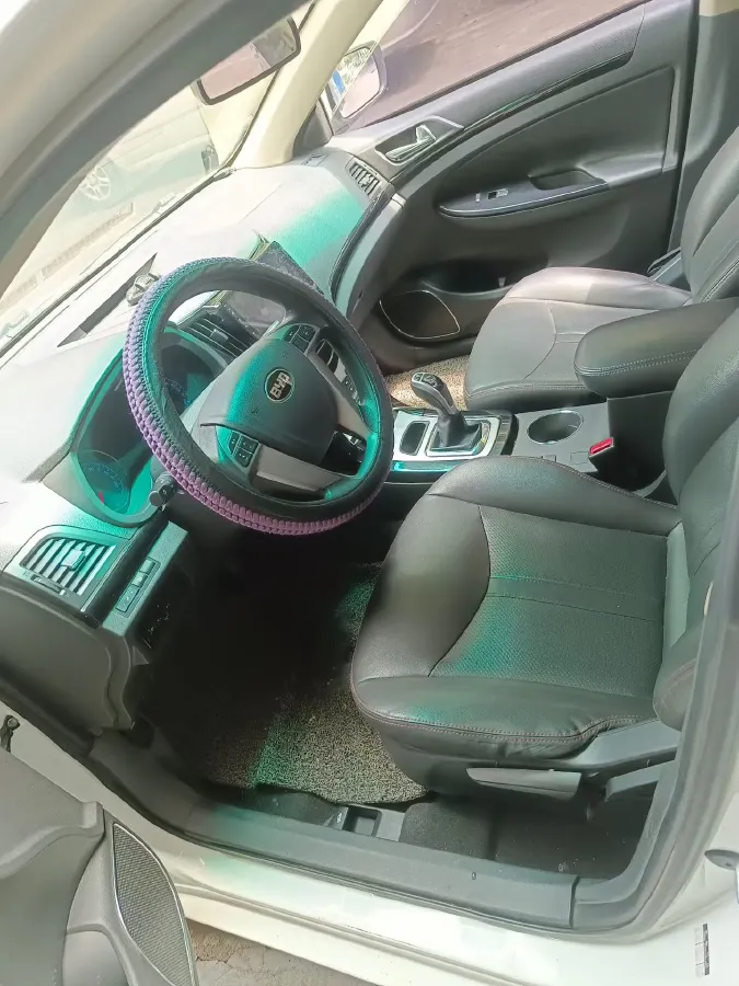 2018 Haval F5 1.5T 169HP L4 7DCT,autocango,china used car exporter,china ev exporter,chinese used car exporter,chinese used ev exporter