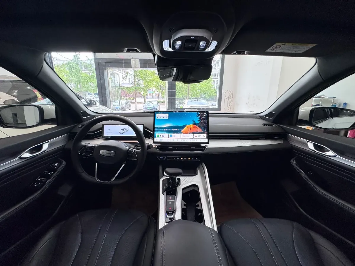 2025 Geely Preface 1.5T 181HP L4 7DCT,autocango,china used car exporter,china ev exporter,chinese used car exporter,chinese used ev exporter