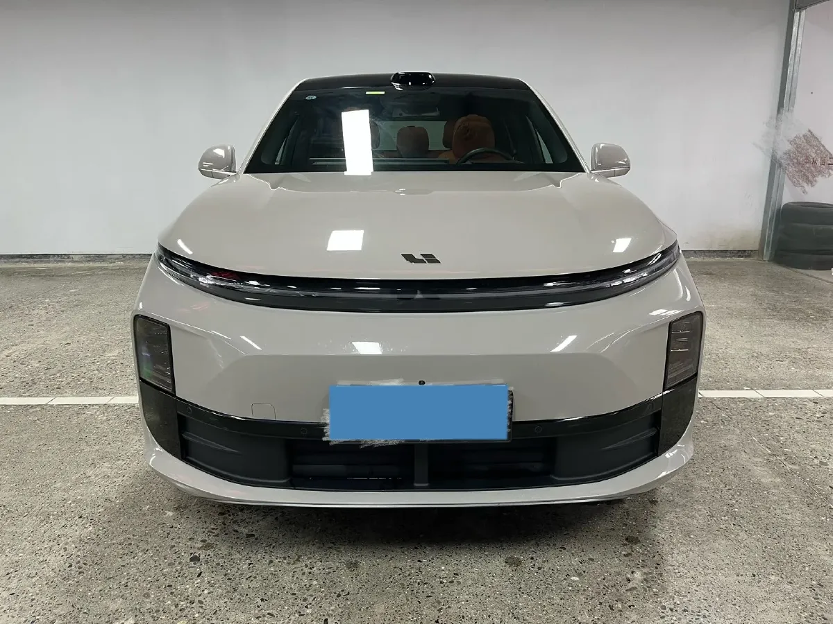 2025 Li L6 Range Extended 154HP L4 REEV,autocango,china used car exporter,china ev exporter,chinese used car exporter,chinese used ev exporter