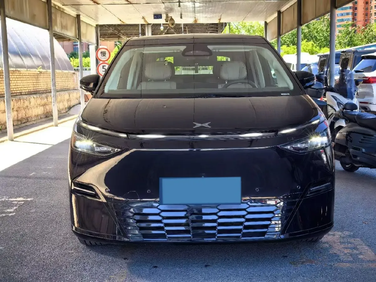 2025 Xpeng X9 BEV,autocango,china used car exporter,china ev exporter,chinese used car exporter,chinese used ev exporter