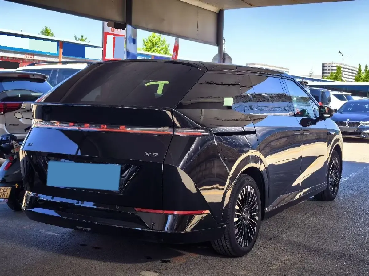 2025 Xpeng X9 BEV,autocango,china used car exporter,china ev exporter,chinese used car exporter,chinese used ev exporter