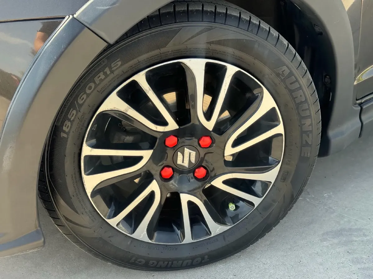 2016 Suzuki Swift 1.5L 103HP L4 4AT,autocango,china used car exporter,china ev exporter,chinese used car exporter,chinese used ev exporter