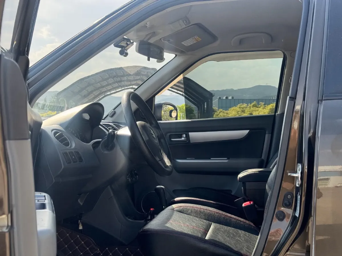2016 Suzuki Swift 1.5L 103HP L4 4AT,autocango,china used car exporter,china ev exporter,chinese used car exporter,chinese used ev exporter