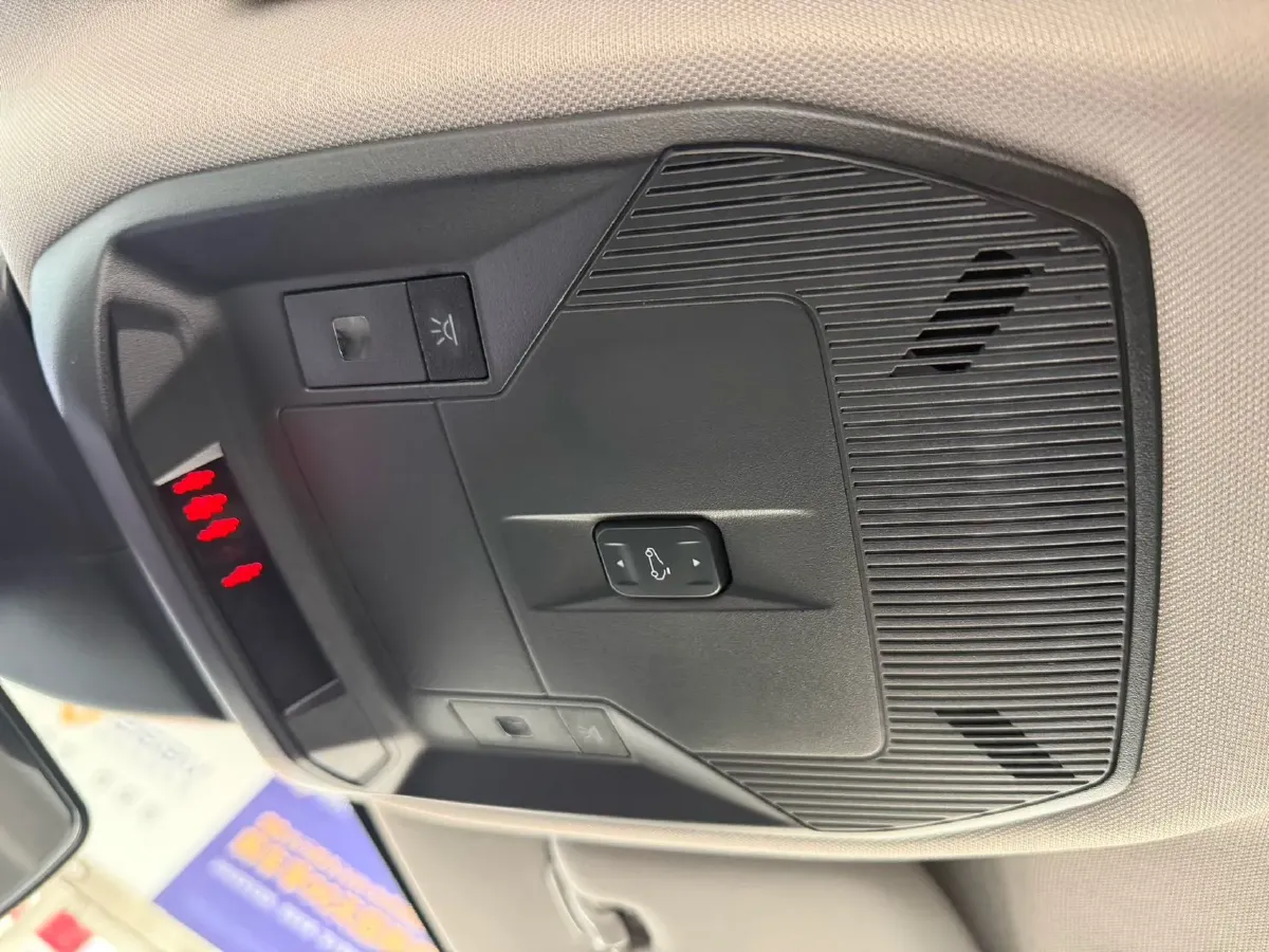 2024 Citroen C5 X 1.6T 175HP L4 8AT,autocango,china used car exporter,china ev exporter,chinese used car exporter,chinese used ev exporter