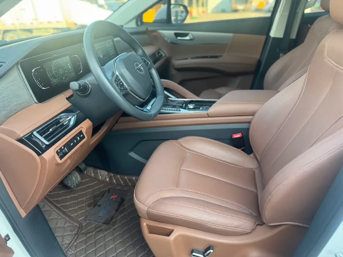 2020 HaiMa 7X 1.6T 195HP L4 6AT,autocango,china used car exporter,china ev exporter,chinese used car exporter,chinese used ev exporter