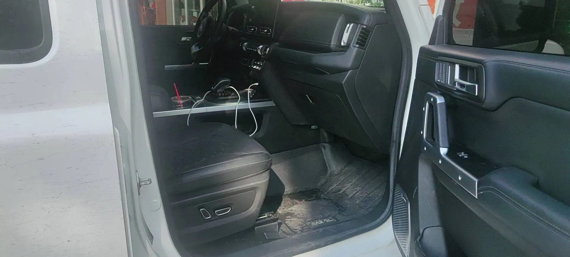 2024 212 212 T01 2.0T 252HP L4 8AT,autocango,china used car exporter,china ev exporter,chinese used car exporter,chinese used ev exporter