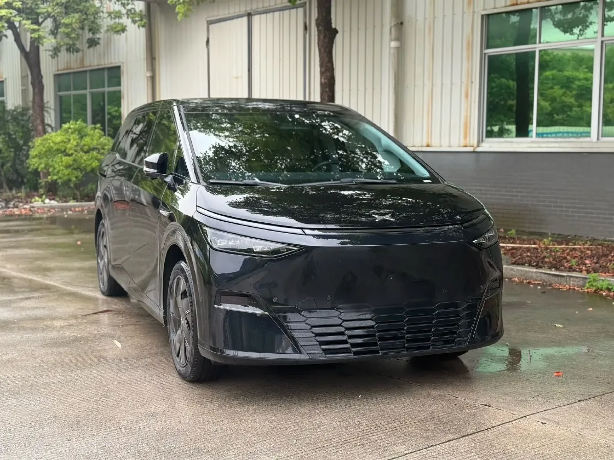2024 Xpeng X9 BEV 101.5KWH,autocango,china used car exporter,china ev exporter,chinese used car exporter,chinese used ev exporter