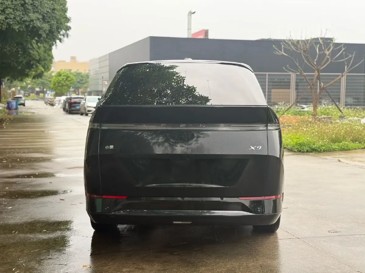 2024 Xpeng X9 BEV 101.5KWH,autocango,china used car exporter,china ev exporter,chinese used car exporter,chinese used ev exporter