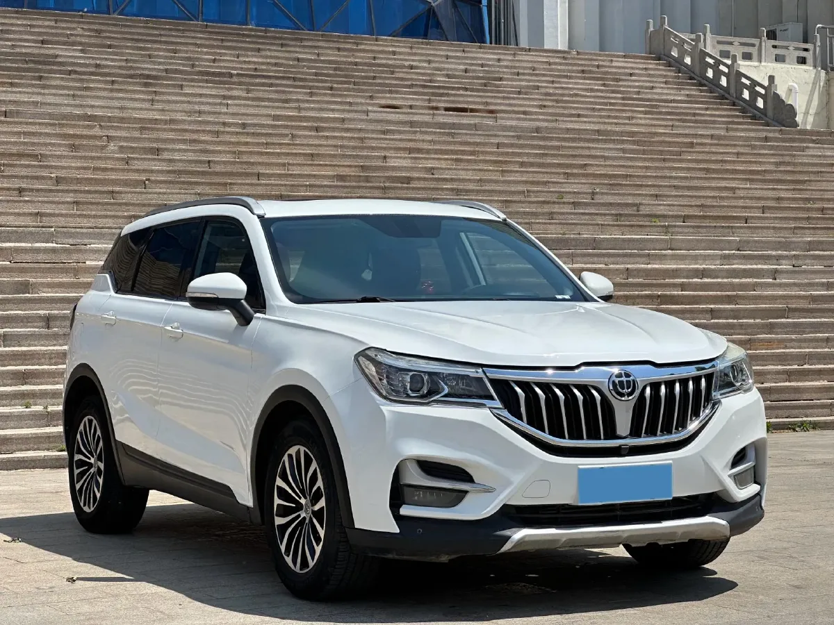 2018 Brilliance Auto V6 1.5T 150HP L4 7DCT,autocango,china used car exporter,china ev exporter,chinese used car exporter,chinese used ev exporter
