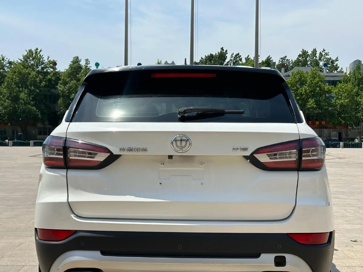 2018 Brilliance Auto V6 1.5T 150HP L4 7DCT,autocango,china used car exporter,china ev exporter,chinese used car exporter,chinese used ev exporter