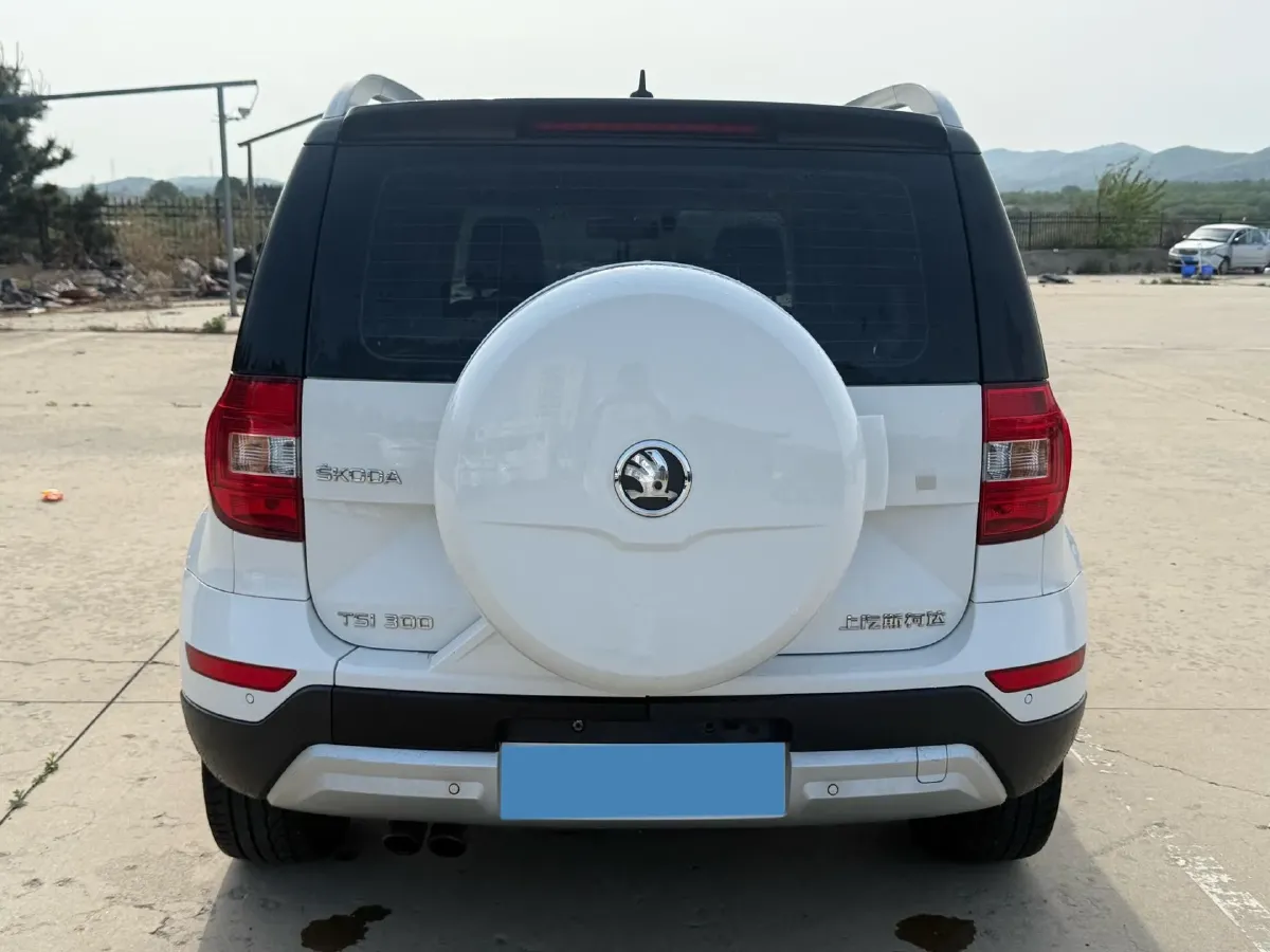 2017 Skoda Yeti 1.8T 160HP L4 6DCT,autocango,china used car exporter,china ev exporter,chinese used car exporter,chinese used ev exporter