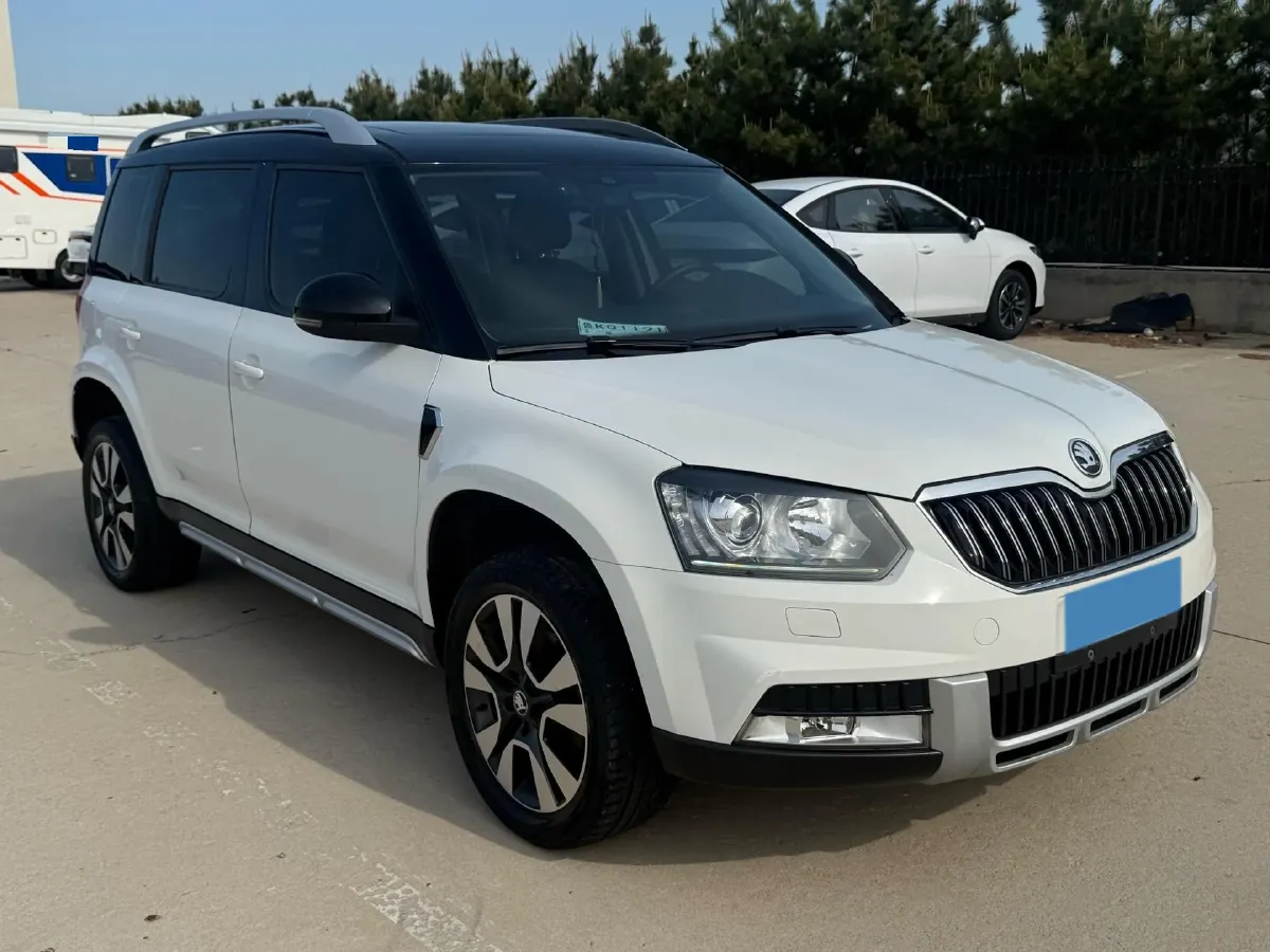 2017 Skoda Yeti 1.8T 160HP L4 6DCT,autocango,china used car exporter,china ev exporter,chinese used car exporter,chinese used ev exporter