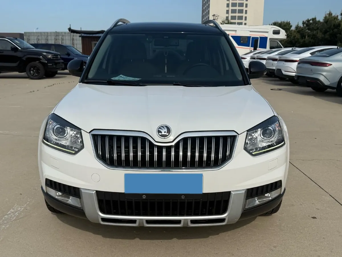 2017 Skoda Yeti 1.8T 160HP L4 6DCT,autocango,china used car exporter,china ev exporter,chinese used car exporter,chinese used ev exporter