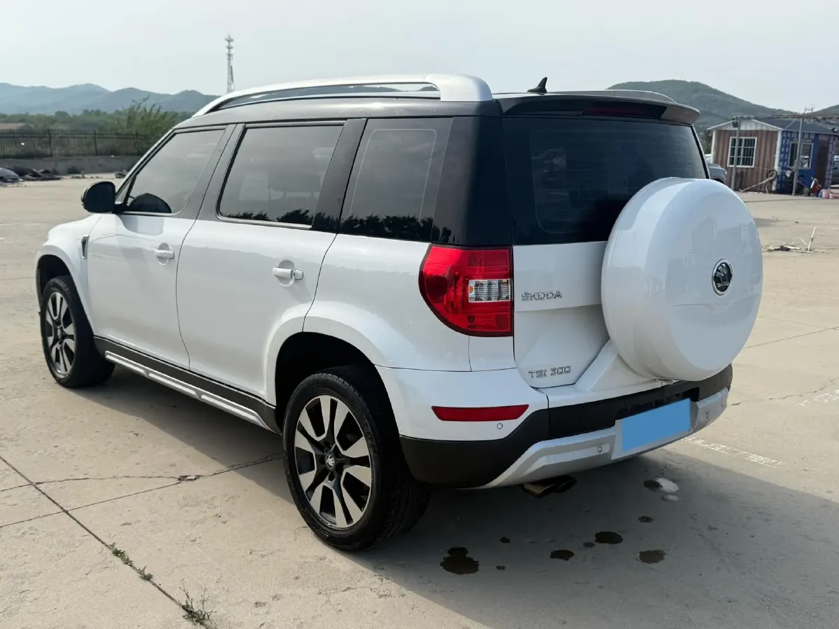 2017 Skoda Yeti 1.8T 160HP L4 6DCT,autocango,china used car exporter,china ev exporter,chinese used car exporter,chinese used ev exporter