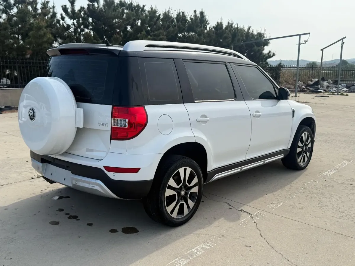 2017 Skoda Yeti 1.8T 160HP L4 6DCT,autocango,china used car exporter,china ev exporter,chinese used car exporter,chinese used ev exporter