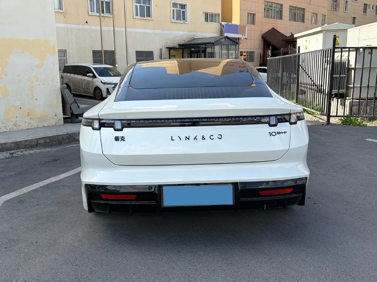 2025 LYNK&CO 10 EM-P 1.5T 163HP L4 3DHT PHEV,autocango,china used car exporter,china ev exporter,chinese used car exporter,chinese used ev exporter