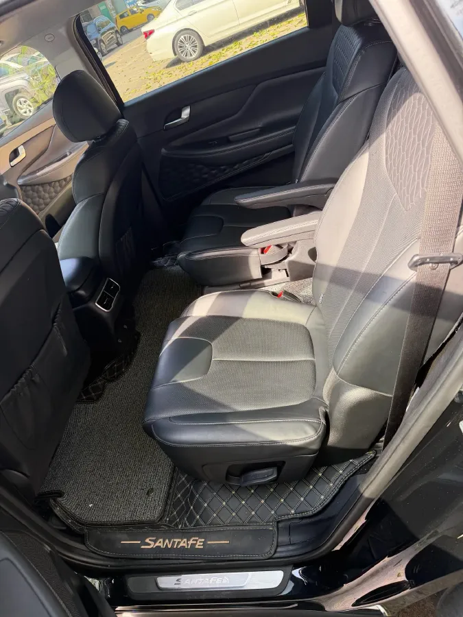 2023 Hyundai Santafe 2.0T 230HP L4 8AT,autocango,china used car exporter,china ev exporter,chinese used car exporter,chinese used ev exporter