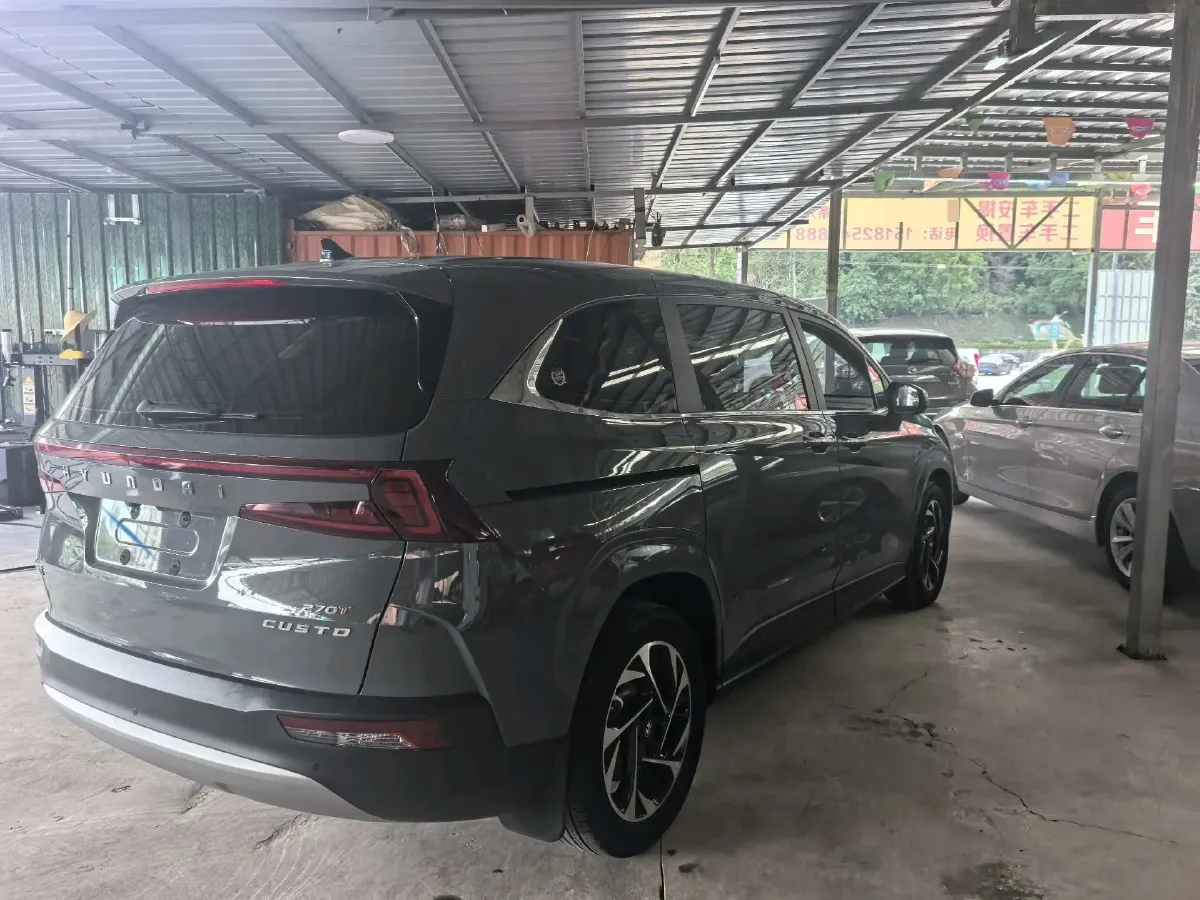 2022 Hyundai Custo 1.5T 170HP L4 8AT,autocango,china used car exporter,china ev exporter,chinese used car exporter,chinese used ev exporter