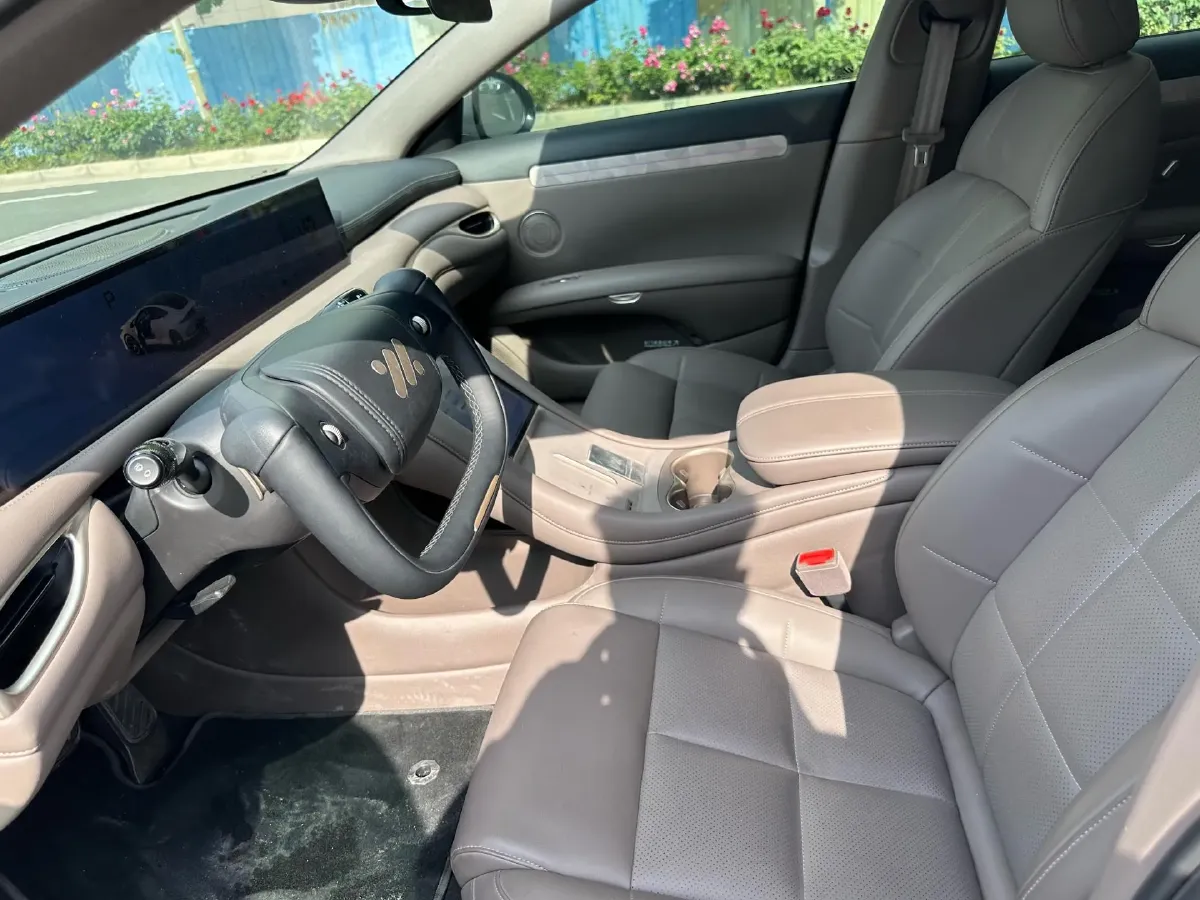 2025 IM L6 BEV,autocango,china used car exporter,china ev exporter,chinese used car exporter,chinese used ev exporter